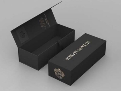 包裝盒定制廠家為您分析，為什么酒盒包裝覆膜后會出現(xiàn)顏色色差？